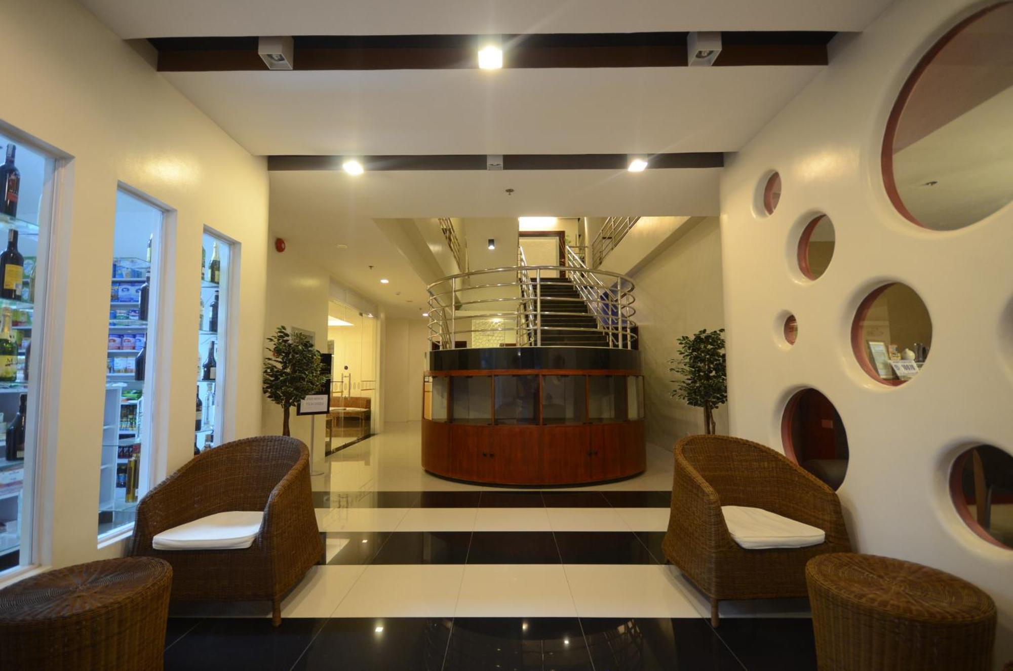 Grande Vista Hotel Puerto Princesa Exterior photo